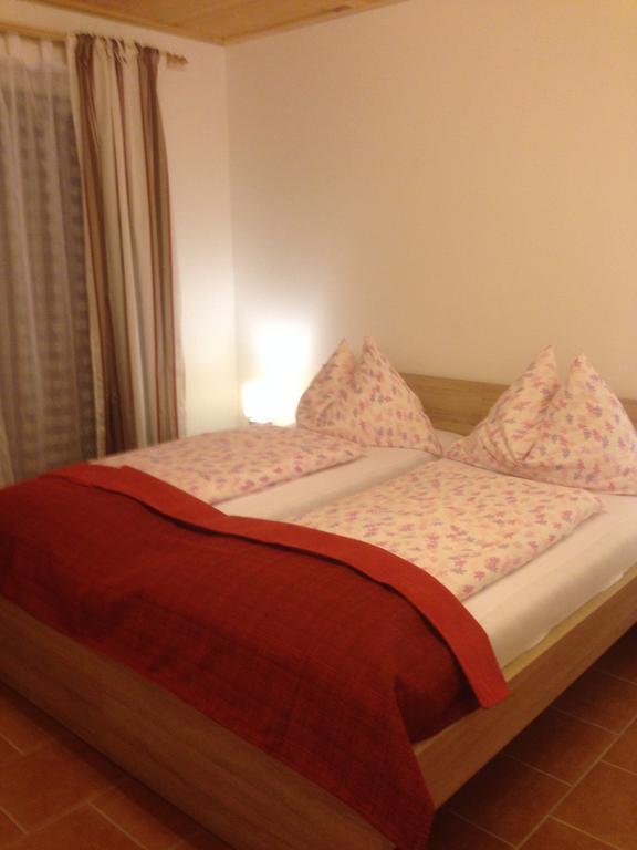 Panoramahof Holly Hotel Obervellach Cameră foto